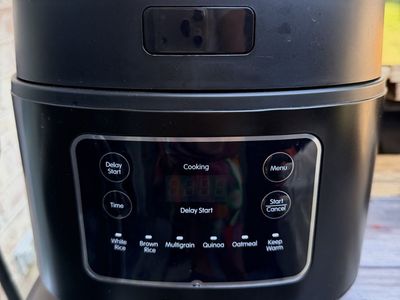 WEST BEND Automatic Rice Cooker Steamer Black Multi-function 1.5L Capacity