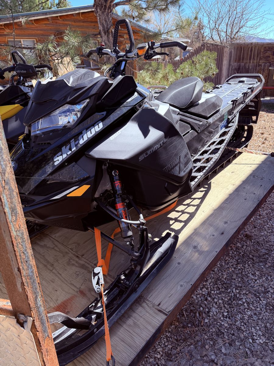 2019 Summit 850 - 165x3", One Owner, Low Miles