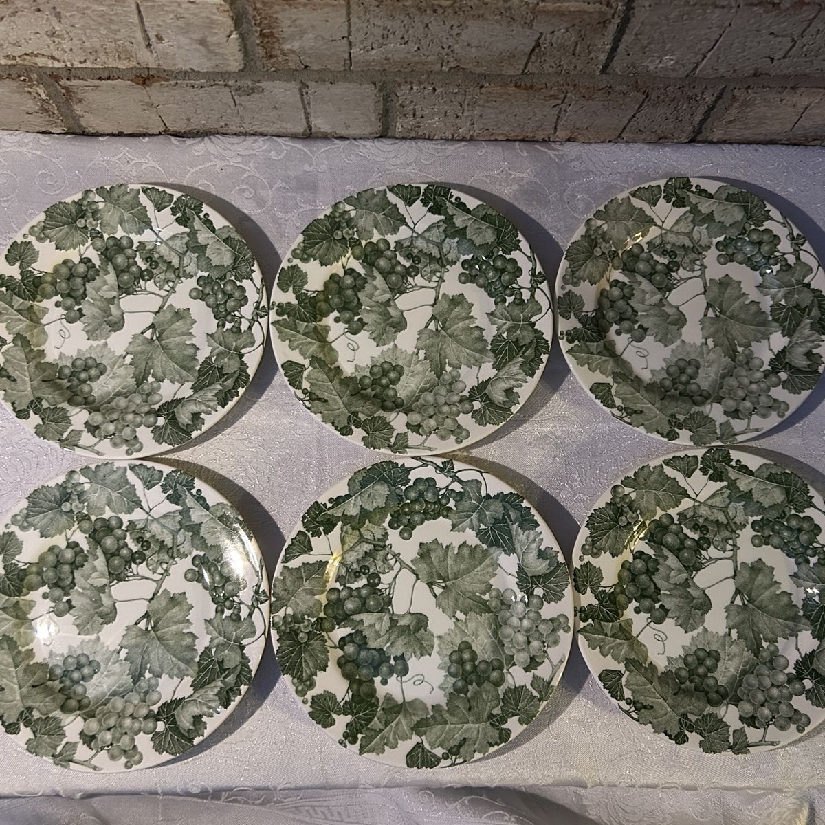 Ceramica Quadrifoglio Set of 6 Salad / Bread PLATES Green Grapevine Made in Italy
