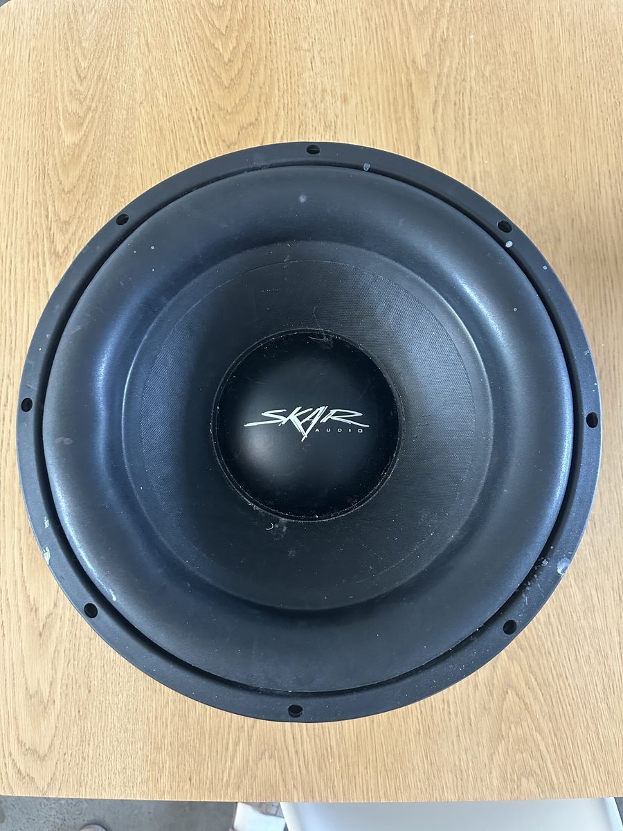 Skar Audio SDR-15 D2 15-inch car subwoofer - tested and working