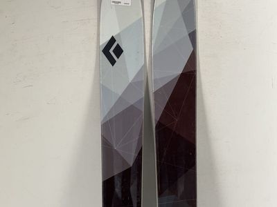 Black Diamond Convert w/ Dynafit ST Rotation 10 AT Bindings
