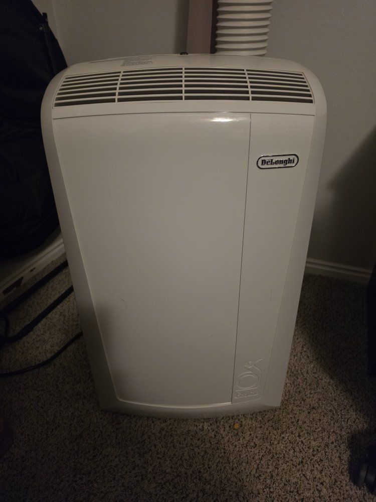 DeLonghi (DOE) 6,700 BTU Air Conditioner