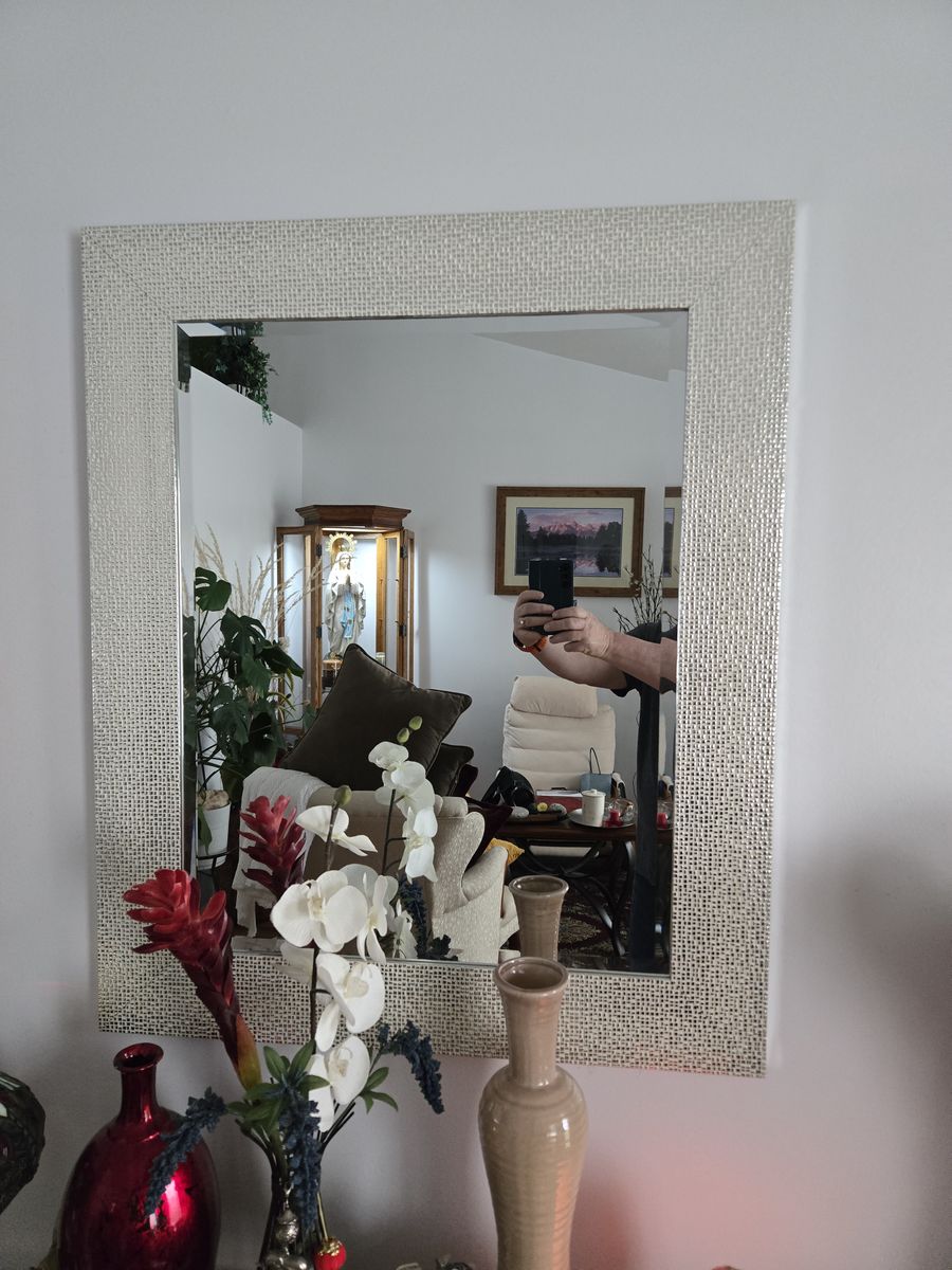 Main image 33