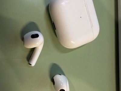 AirPods Gen 3