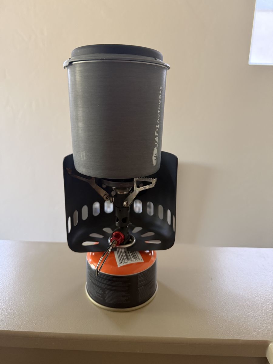 Lightweight Stove Canister Windscreen