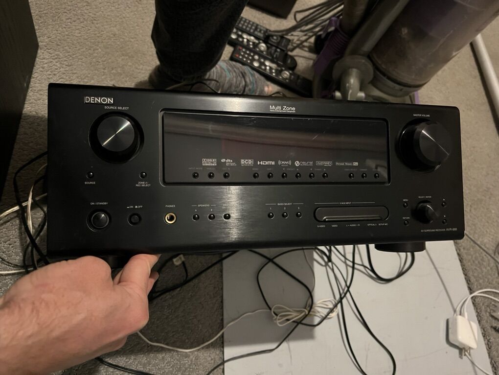 Denon 7.1 Channel AV SURROUND RECEIVER AVR-888