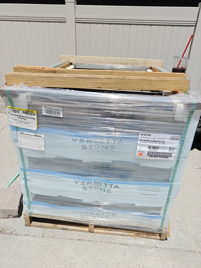 Versetta Stone Tight Cut Flat Stone Veneer Siding - Plum Creek (Pallet of 60 Pcs / 120 Sq Ft)
