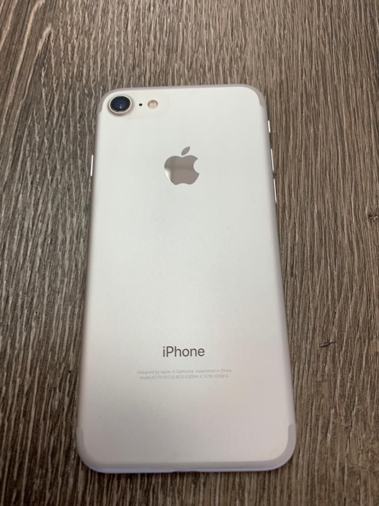IPHONE 7 128GB - Unlocked