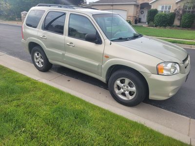 2005 Mazda Tribute s