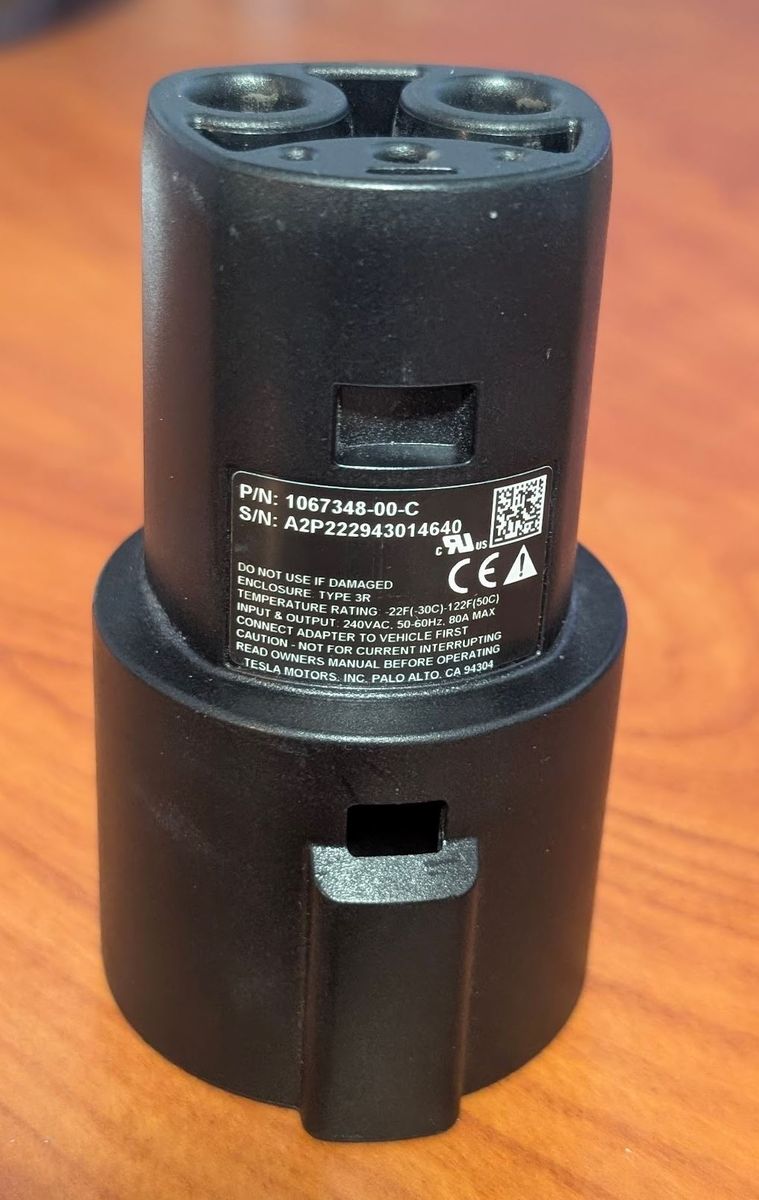 Tesla SAE J1772 Charging Adapter Public 1067348