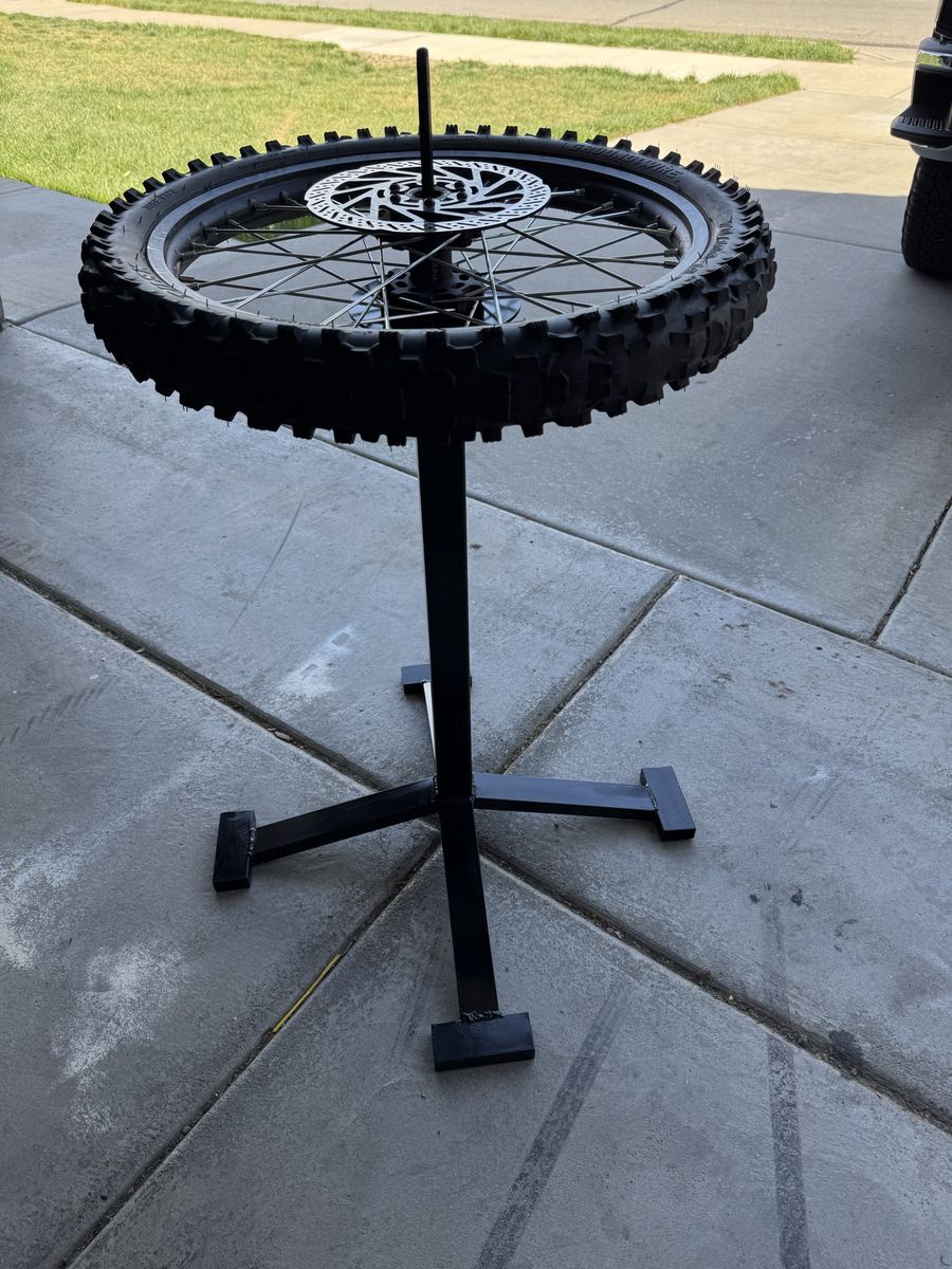 Tire Changing Stand
