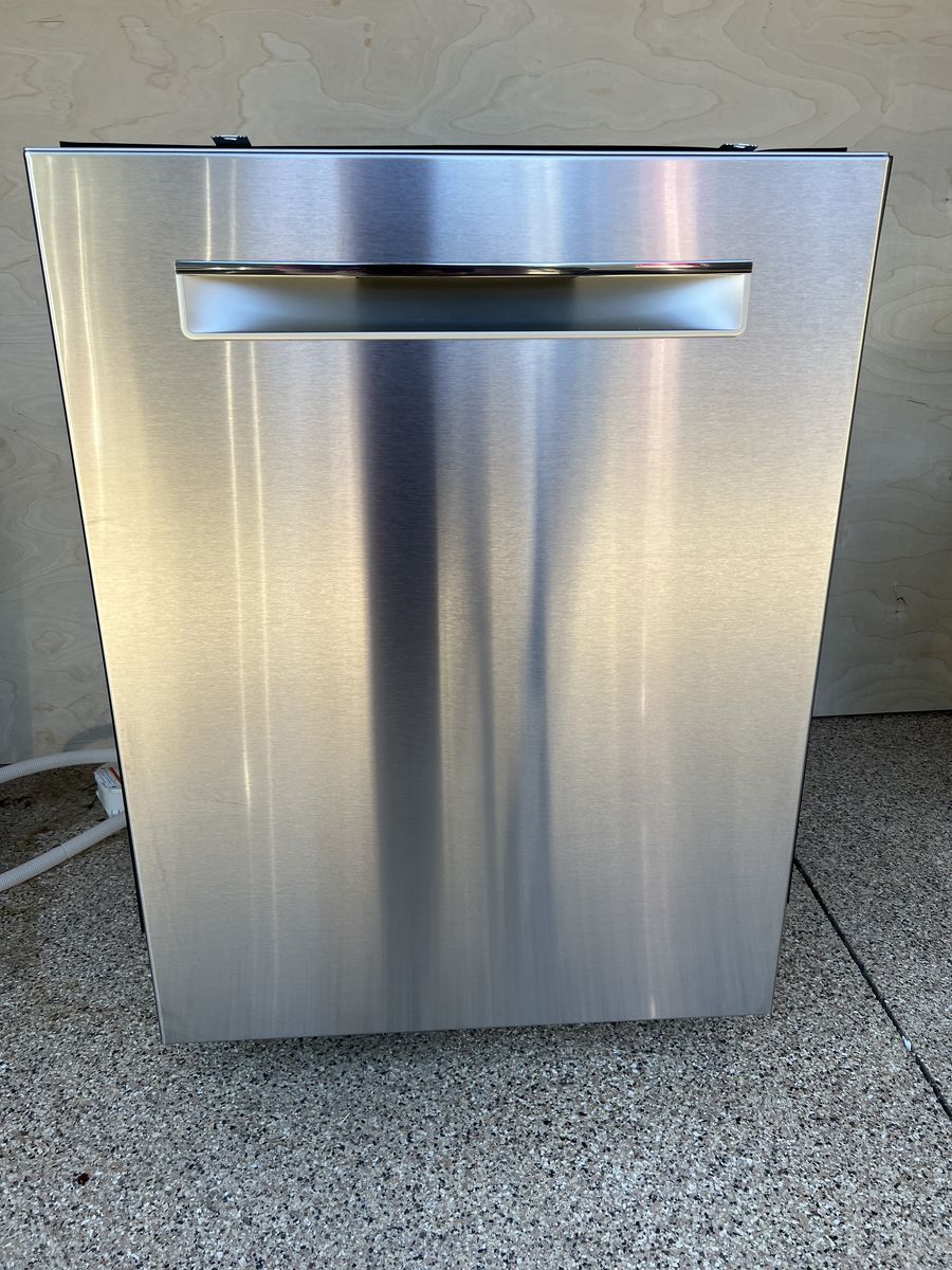 Bosch 500 Series Stainless Dishwasher – 44 dBA