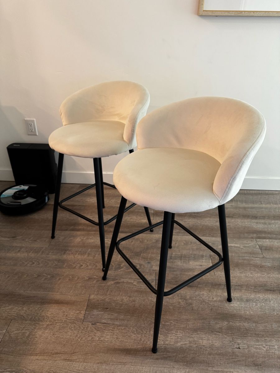 Set of 2 Modern Cream Velvet Upholstered Bar Stools with Black Metal Legs & Curved Backrests