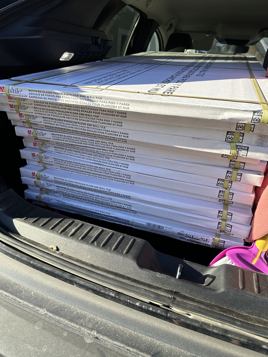 Daltile 24x48 In. Wenrose Calacatta Topaz Tile