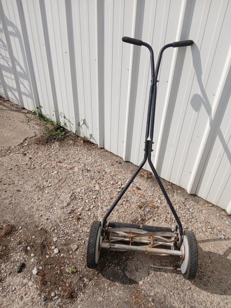 18" Great States Push Mower $20