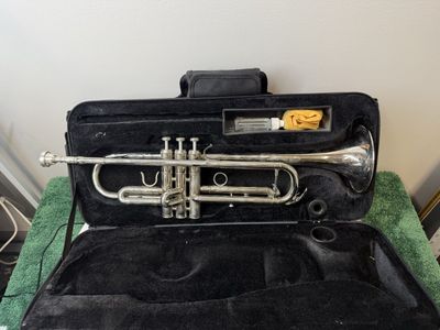 Silver Tone Jean Paul Beginner Student Trumpet - STUCK MOUTHPIECE