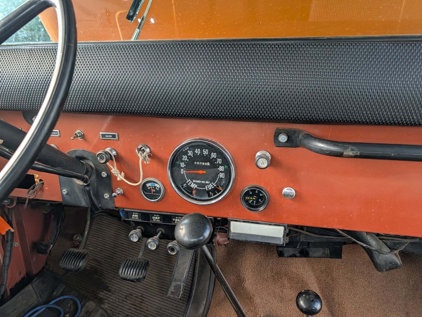 Main image 6