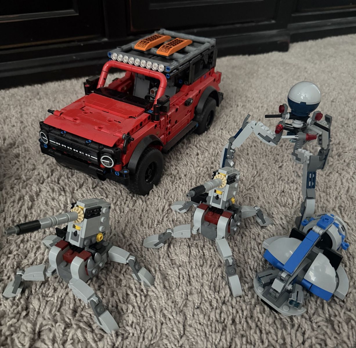 Main image 3