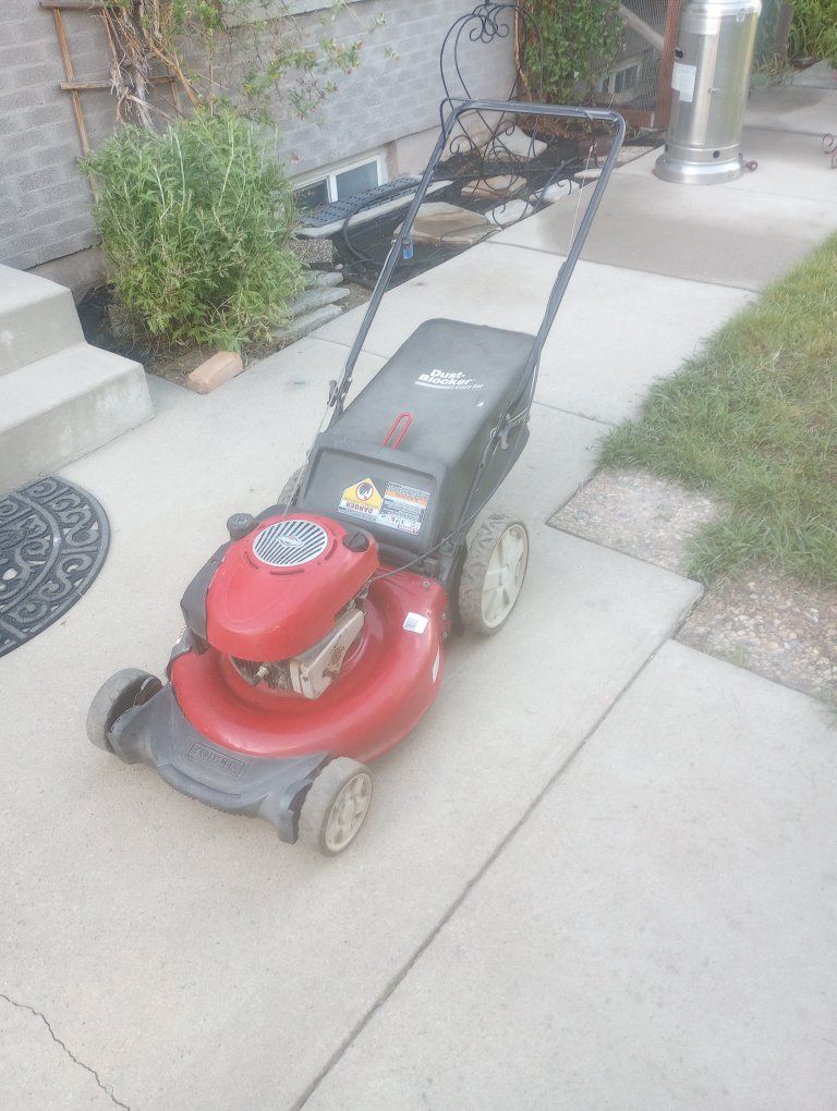 Craftsman 6.5 HP Dust Blocker Gas Lawn Mower - Red/Black