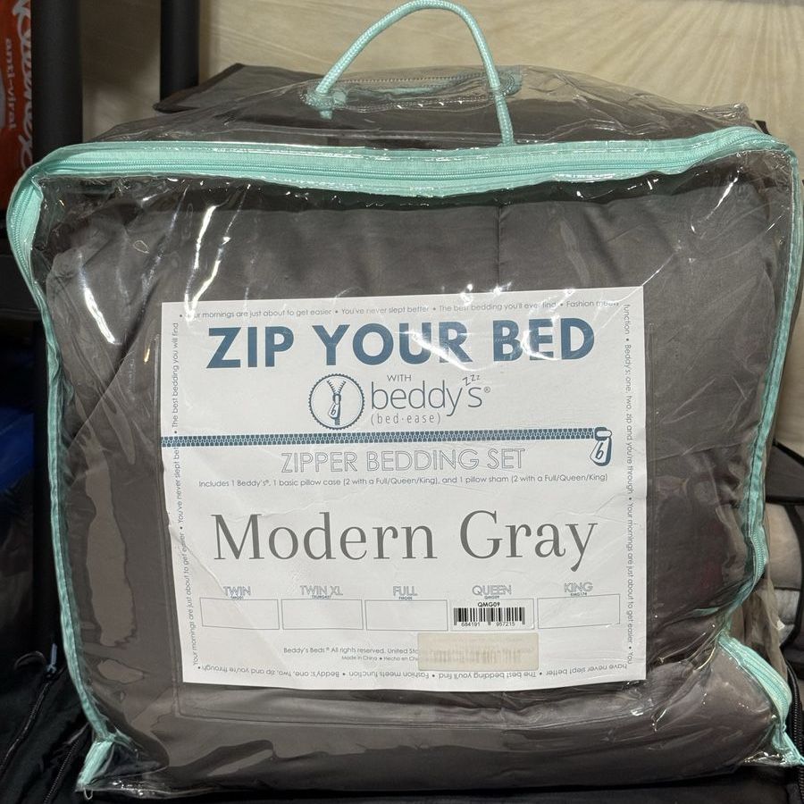 Beddy's Modern Gray Queen Zipper Bedding Set - New, Never Opened