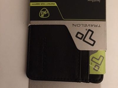 Travelon Slim RFID Blocking Leather Credit Card Holder For Mens
