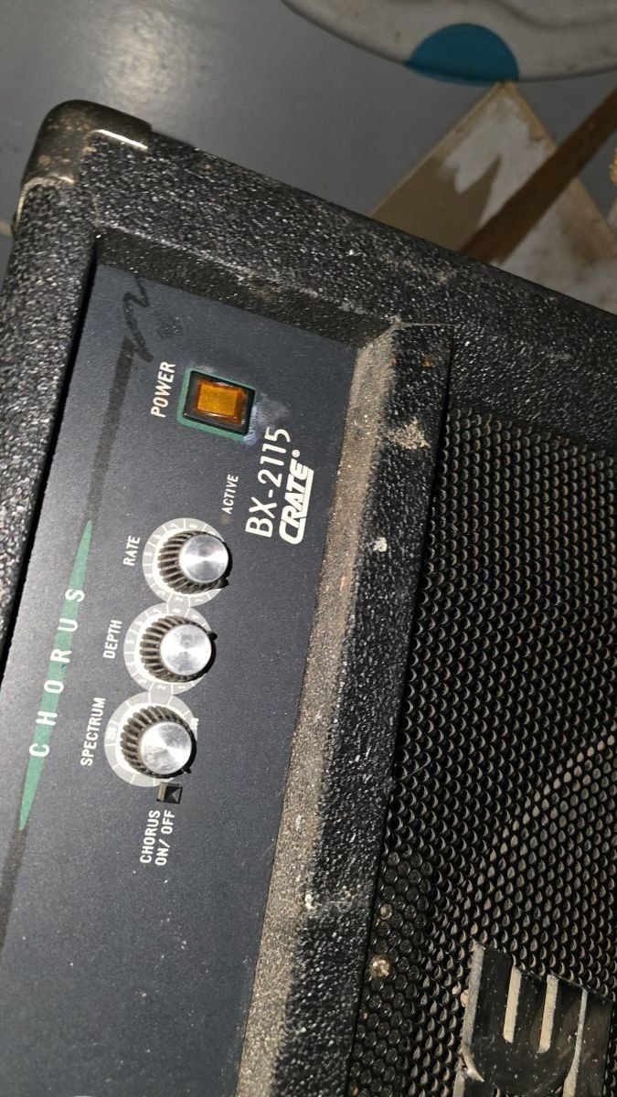 crate BX2115 bass guitar Amplifier