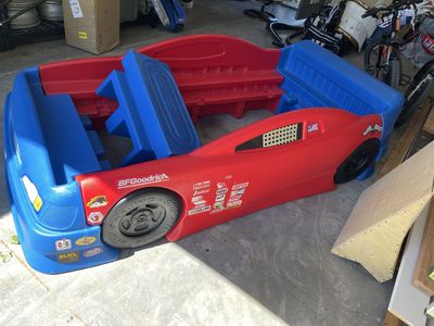 Free car bed