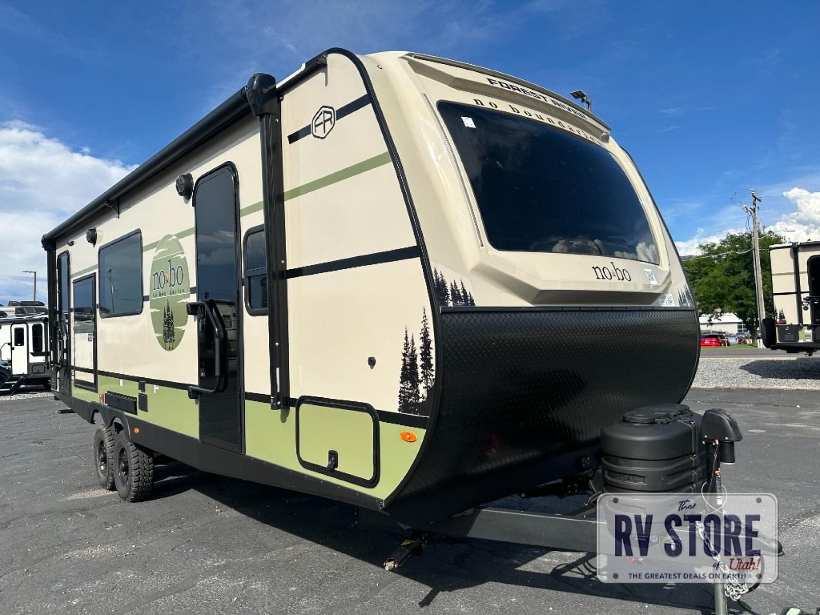 2027 Forest River RV No Boundaries NB20.6 Beast Mode Travel Trailer Front Bedroom|Outdoor Kitchen|Two Entry/Exit Doors|Walk-Thru