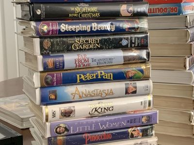 VHS Tapes: Pearl Harbor, Singin' in the Rain (Deluxe), The River, My Fair Lady, Halloween H20, Jerry Maguire