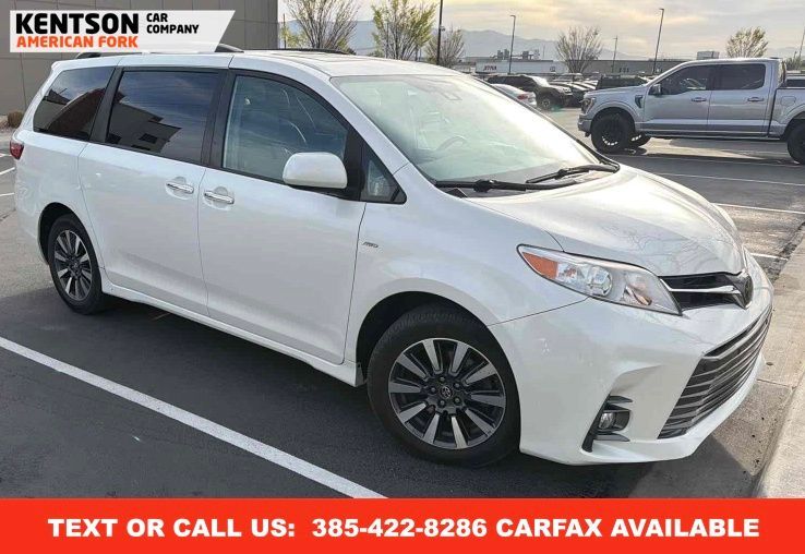 2020 TOYOTA SIENNA XLE 7-Passenger