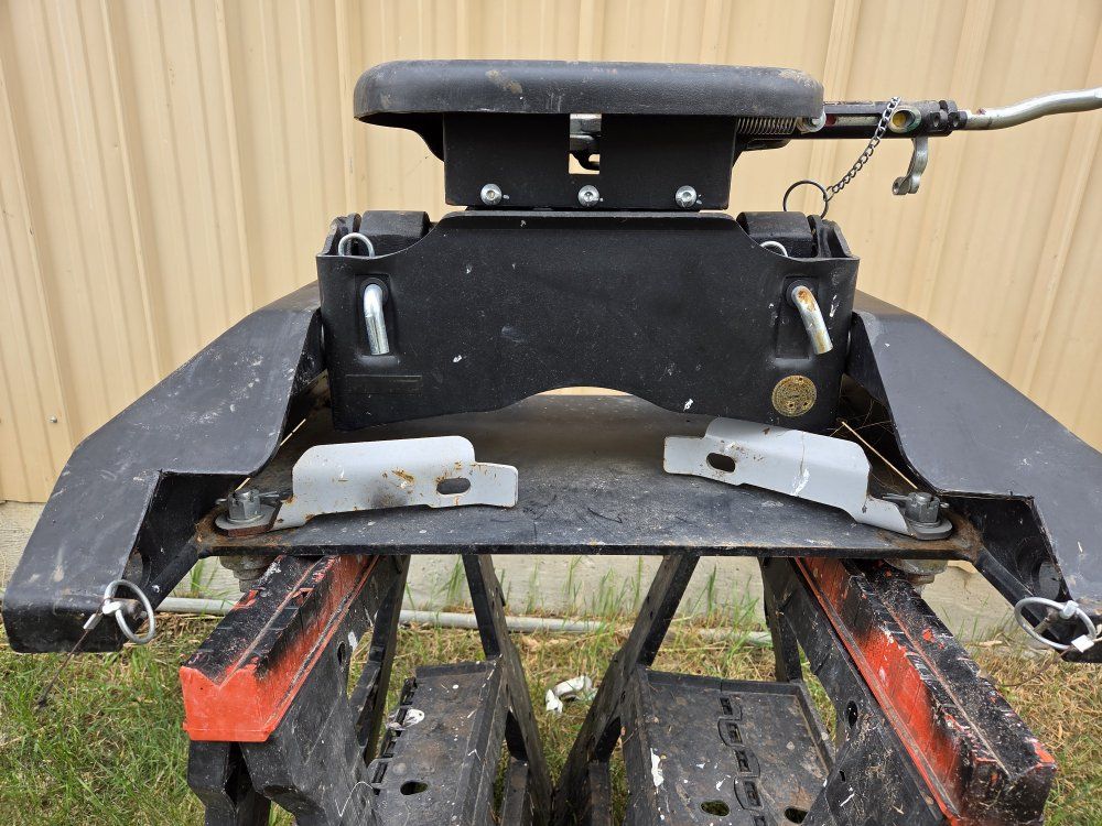 curt fifth hitch