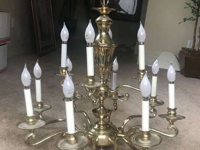 Beautiful Vintage 12 light Brass Chandlier.