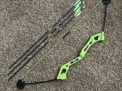Bear Archery Valiant Youth Compound Bow