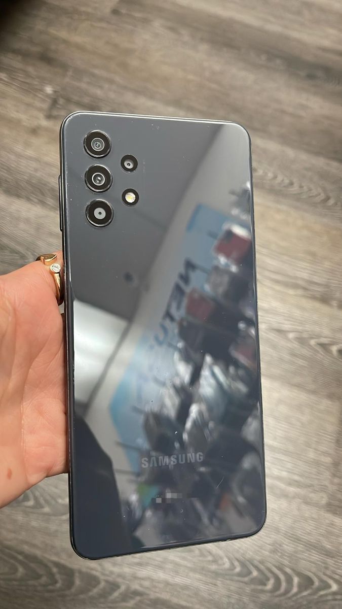 Samsung Galaxy A32 - 64GB - Unlocked