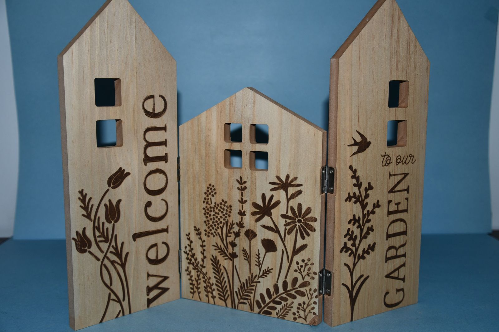 NEW "WELCOME TO MY GARDEN" WOODEN SIGN ~ 15" x 12" ~ FOLDABLE for STORAGE ~ STURDY ~ NEVER USED ~ CLEAN!