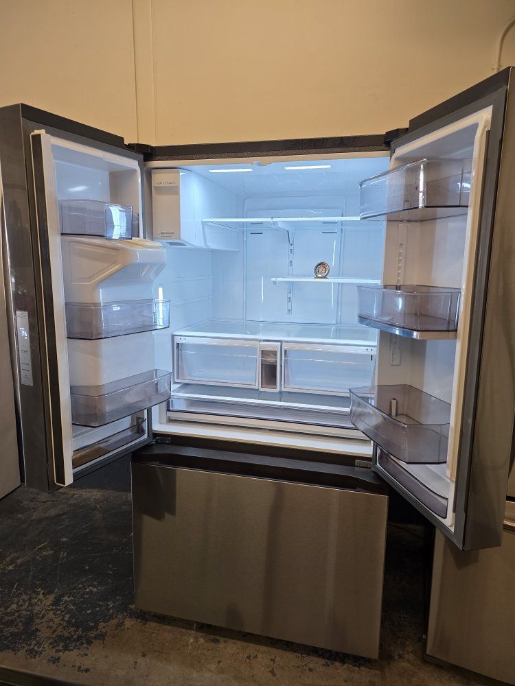 2024 MIDEA REFRIGERATOR 