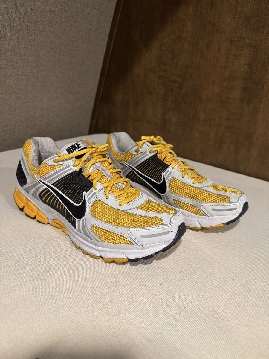 NIKE Vomero 5 Men's 11.5