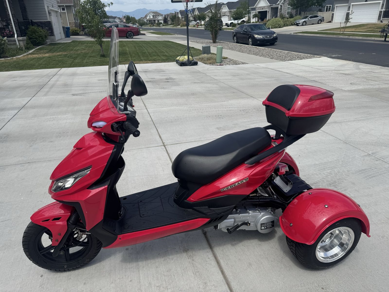 ICEBEAR 3-Wheel Red Scooter with Storage Trunk