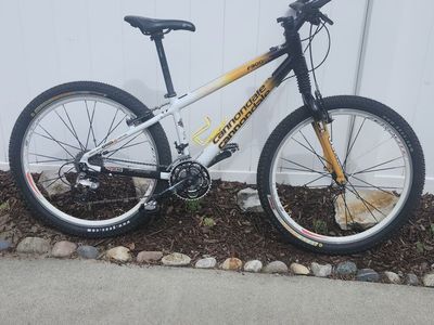 Cannondale mountain bike. Size small f900sl