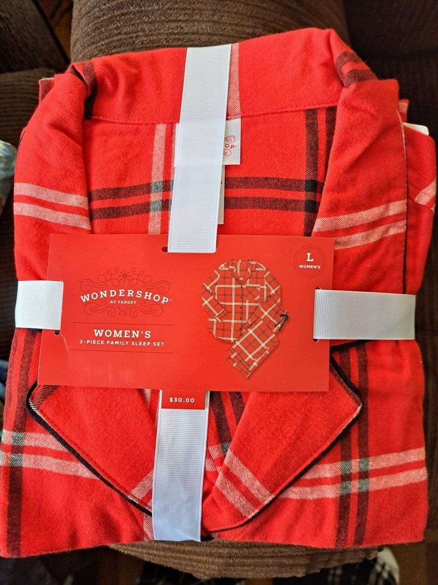 Brand new womens pajama set 