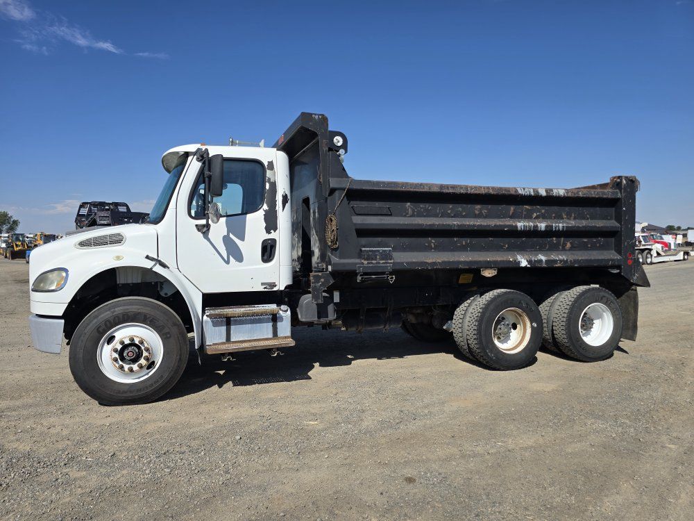 2007 Freightliner M2 3 Axle Dump Truck 86,000 Miles