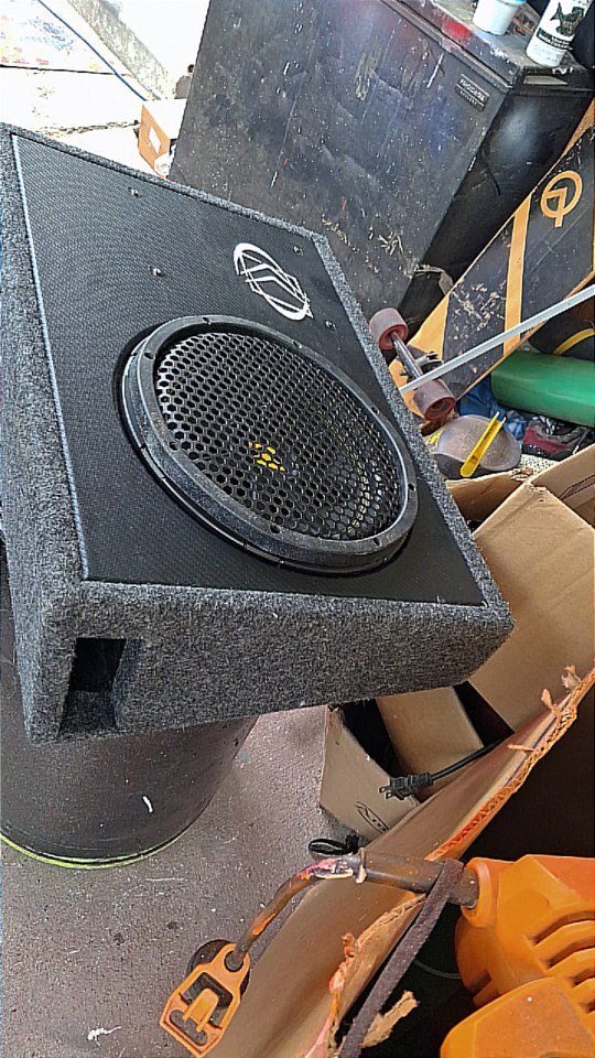 Kicker 10" Subwoofer with Enclosure - Powerful Car Audio Bass Speaker & 12" power bass & 12" MA AUDIO