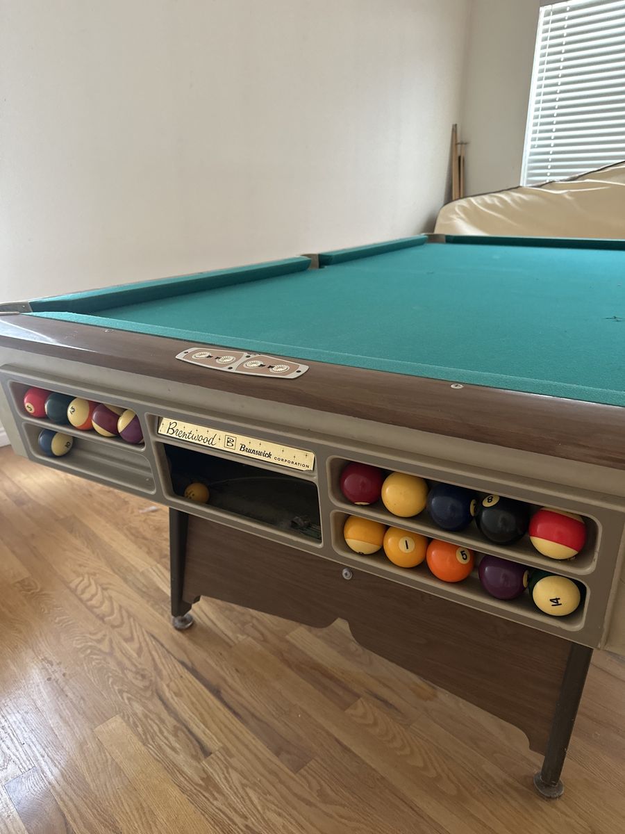 Brentwood Brunswick Pool Table