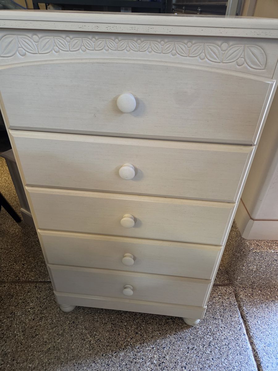 5 Drawer cottage cream dresser
