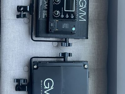 GVM 800D-RGB Lights