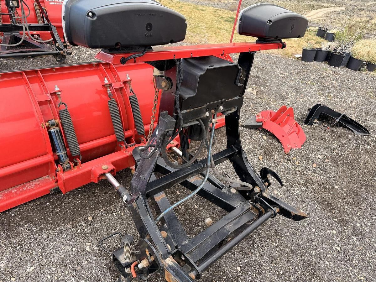 Western Pro Plus Ultra Finish Snow Plow – 8' Blade