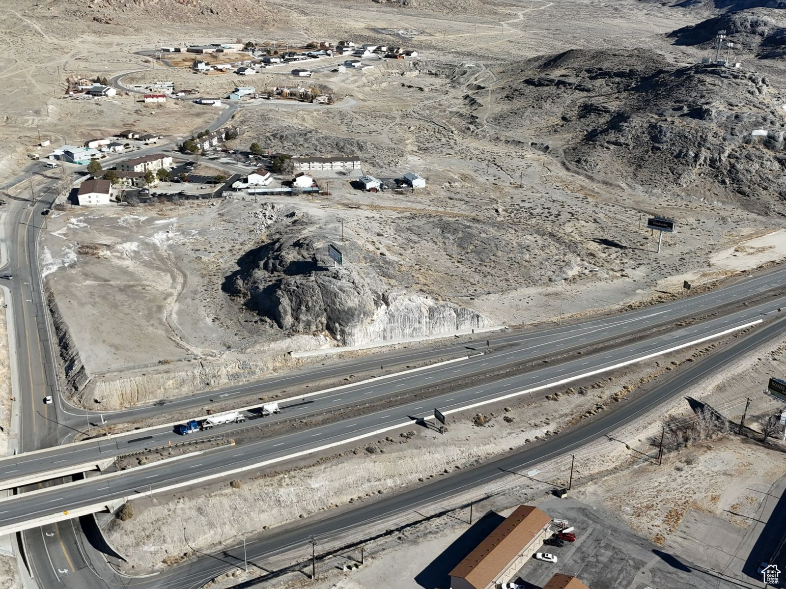 Main image 7