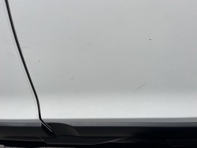 Main image 5