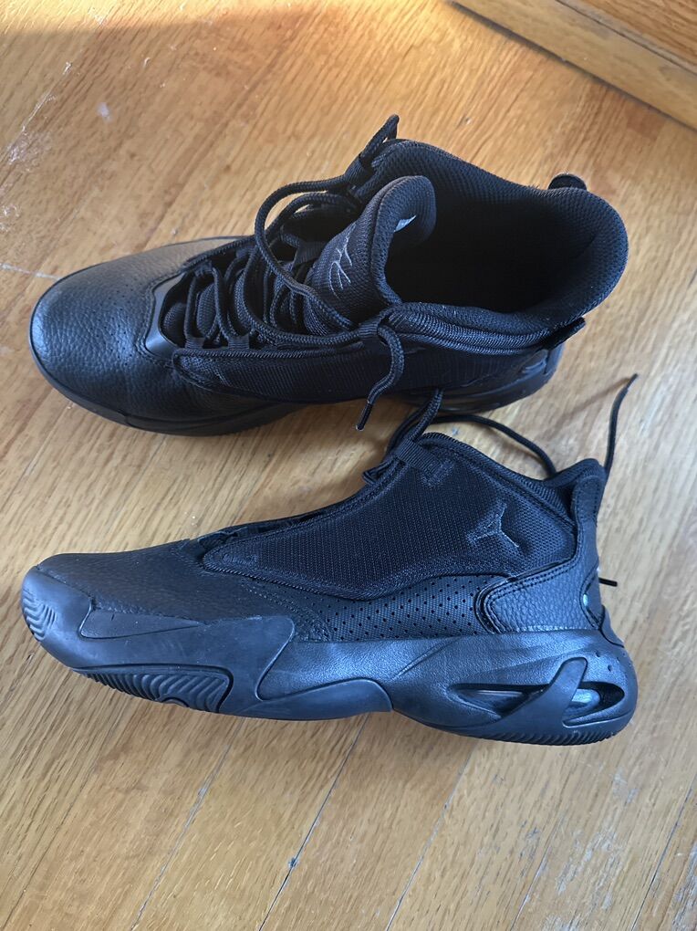 Jordan Max Size 7 For Youth
