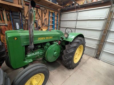 Vintage John Deere Green Tractor